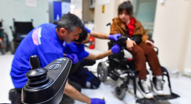 Büyükşehirden apos;engelsiz yaşam için yol yardım desteği