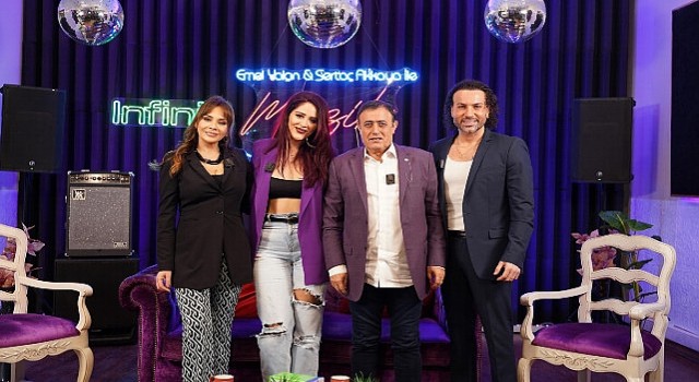 Müzik Evinde Mahmut Tuncer;den inciler