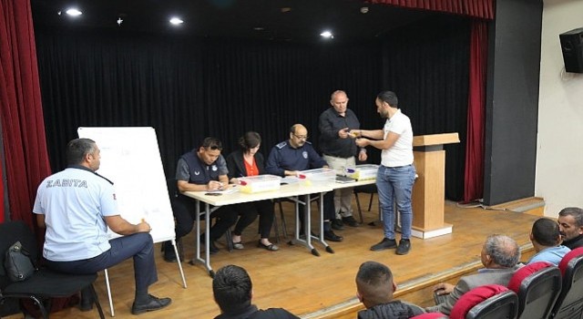 Bayraklıda kurban satış yerleri kura ile belirlendi