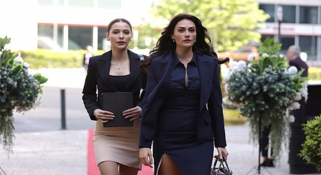 TODun Heyecanla Beklenen Yeni Dizisi Zamanın Kapılarının Setinden İlk Kareler Paylaşıldı!