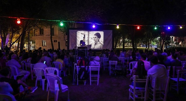 Yeşilçam Festivalinde yıldızlar altında sinema keyfi