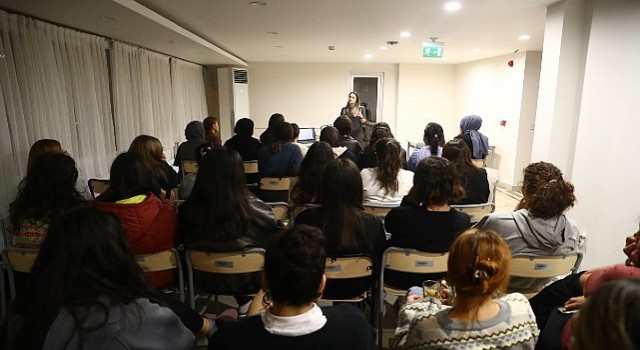 Antalya Büyükşehir Belediyesinden Kadına şiddete karşı eğitim dolu hafta