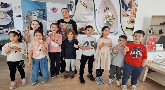 Bornova Belediyesi nden minik şeflere ara tatil atölyesi