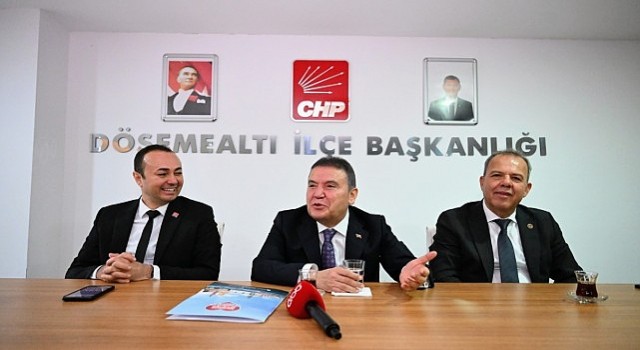 Başkan Muhittin Böcek Döşemealtını ziyaret etti