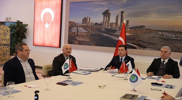 Kıyı Ege Belediyeler Birliği Bergama da Toplandı