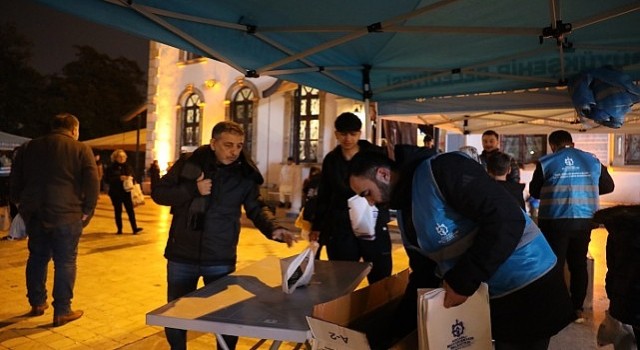 Büyükşehirden kandil simidi ikramı