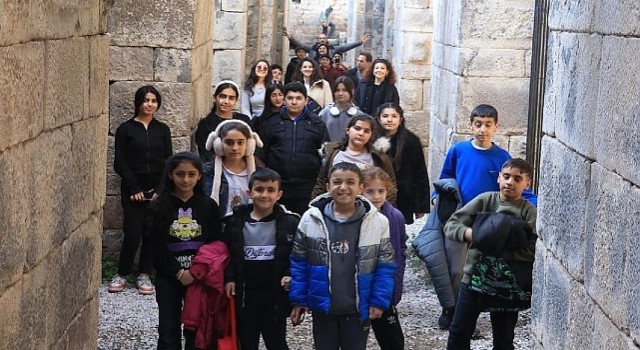 İzmirli çocuklar, yarıyıl tatilinde eğlenerek öğrendi