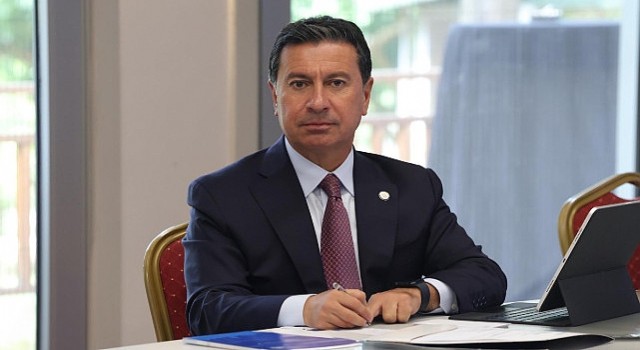 Muğla Büyükşehir Belediye Başkanı Ahmet Aras 10 Ocak Çalışan Gazeteciler Gününü kutlayan bir mesaj yayımladı.