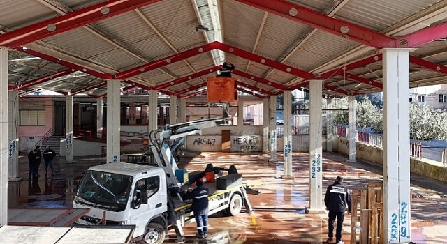 Bayraklıda pazar yerleri yenileniyor