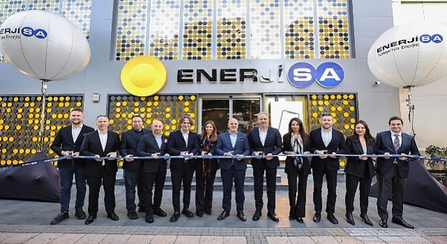 Enerjisa Enerjinin yeni konseptli müşteri hizmetleri merkezi Adanalılarla buluştu