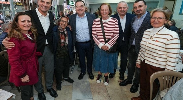 Başkan Zeyrek Akhisarda Balkan Göçmenleri ile İftarda Buluştu