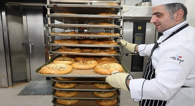 Büyükşehir, Ramazan ayı boyunca Hızır 41-Afet Mutfağında Ramazan pidesi üretecek