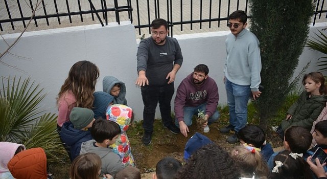 Egeli genç ziraatçılar, miniklere ata tohumlarının önemini anlattı