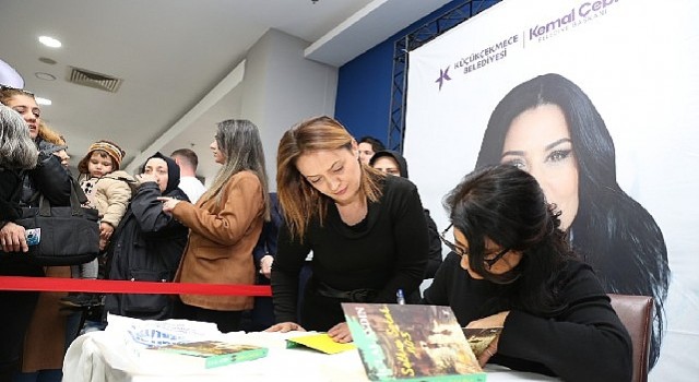 İclal AYDIN 8 martı küçükçekmeceli kadınlarla kutladı