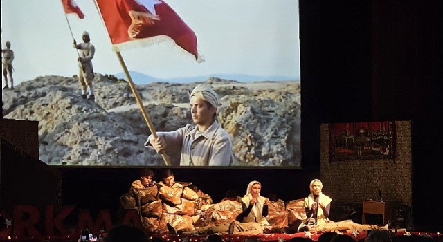 İstiklal marşı ve akif gölçük&#39;te tiyatro sahnesine taşındı