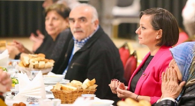 Karabağlar da Şehit Aileleri ve Gazilerle Dayanışma İftarı