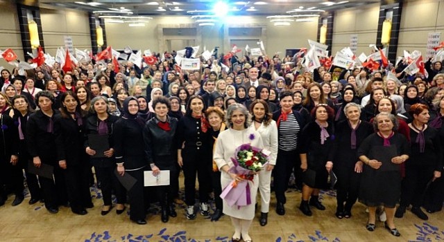 LÖSEV, Dünya Kadınlar Gününde “Umudumuz Kadın Dayanışması” Diyerek Konyadan Seslendi