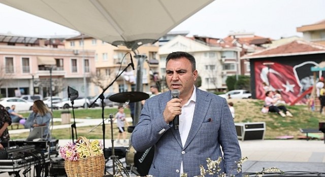 Nilüfer Tohum Takas Şenliğinde yerel tohumlar paylaşıldı