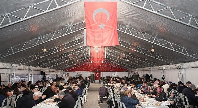 Ramazan da Gönül Sofraları Dolup Taşıyor