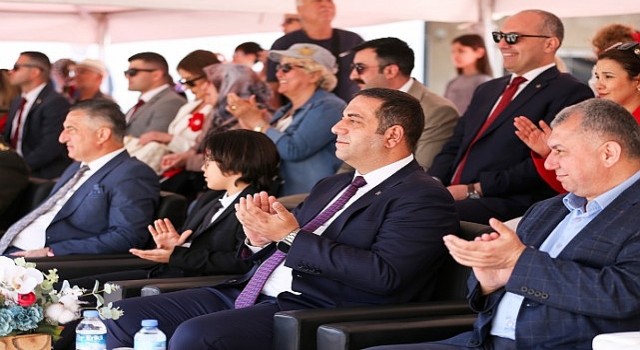 23 Nisan Coşkusu Narlıdereyi Sardı