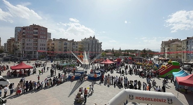 23 Nisanda çocuklar doyasıya eğlendi