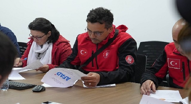 Afet Farkındalık Eğitmeni Olmaya Hak Kazandılar