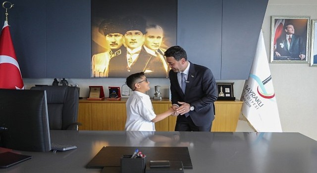 Bayraklıda minik başkan icraatlarını açıkladı