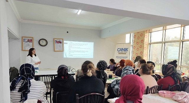 Canikte Eğitimler Hız Kesmiyor