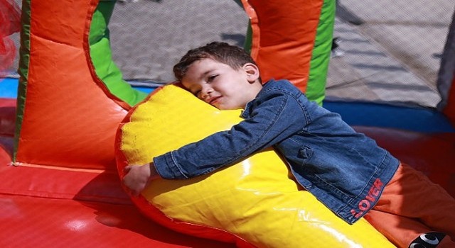 Kartepede 23 Nisan Coşkusu