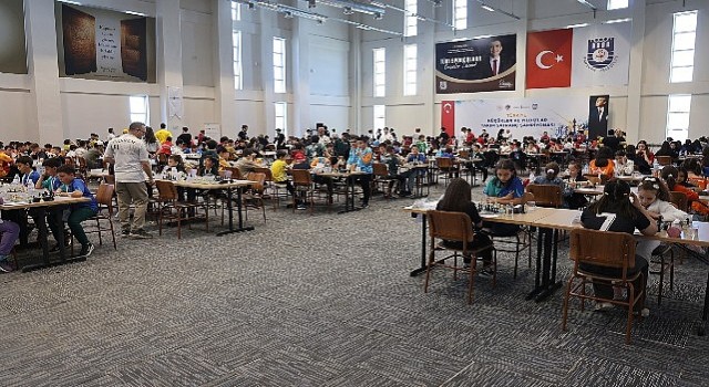 Küçükler ve Yıldızlar Satranç Şampiyonası Karamanda Yapılıyor