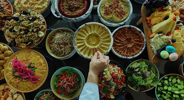 Marmara Denizi Manzarasında Brunch Keyfi