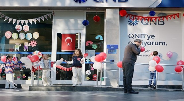 QNB Türkiye 23 Nisan Ulusal Egemenlik ve Çocuk Bayramına özel olarak hazırladığı yeni reklam filmini yayınladı.