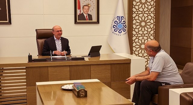 Başkan Pekyatırmacı Halk Günü nde Vatandaşlarla Bir Araya Geldi