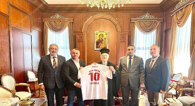 Bekir Ayaz&#39;dan Fener Rum Patriği 1. Bartholomeos&#39;a nezaket Ziyareti