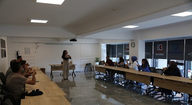 Büyükşehirden personele işaret dili eğitimi