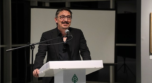 Çankaya da Cihat Aral Sergisi: Pencereden Gelen Soğuk Maviydi