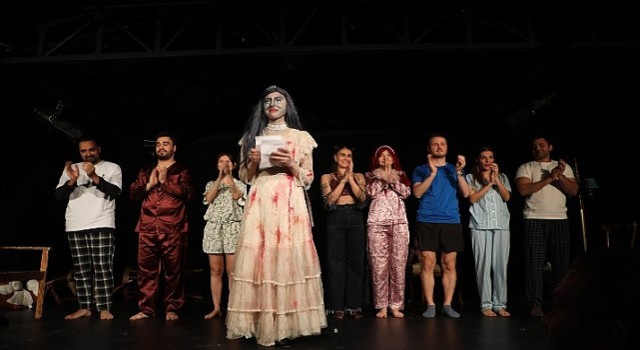 Digiturk Tiyatro Kulübünün Hazırladığı “Aslında” OyunuBüyük İlgi Gördü!