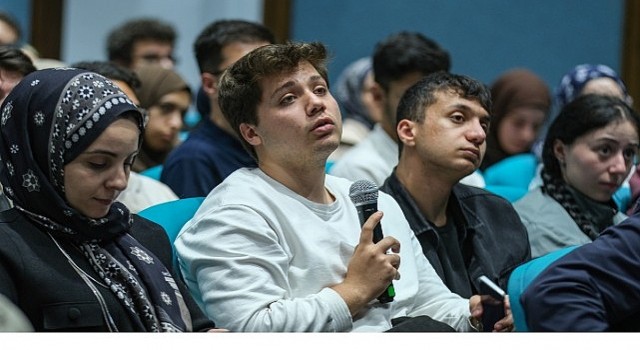 Gençler, hayal kapılarını ”Kılavuz Kariyer” ile aralayacak