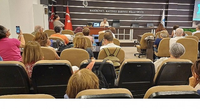 Güneş Kitap Kulübünde Büyü Dükkanı konuşuldu