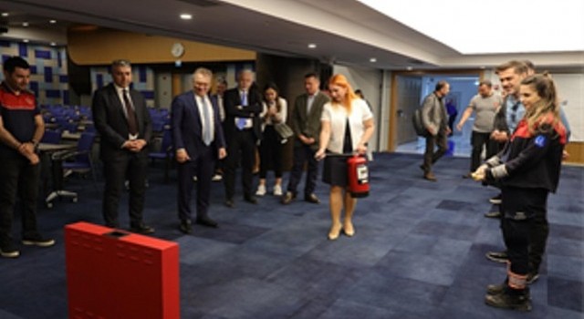 İzmirde turizm işletmeleri afet güvenliği için toplandı