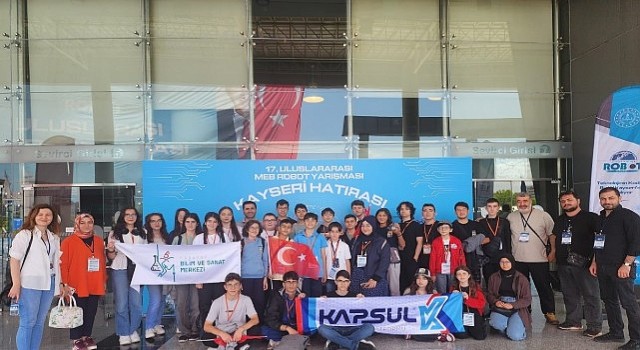 Kapsül Teknoloji Platformundan MEB Robot Yarışmasında 6 Derece Birden