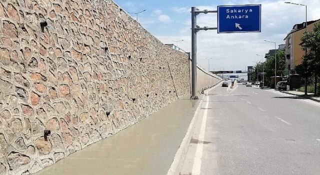 Kartepe İstasyon Mahallesinde yaya kaldırımı tamam