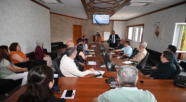 Kemer Belediyesinde halkla ilişkiler ve iletişim semineri