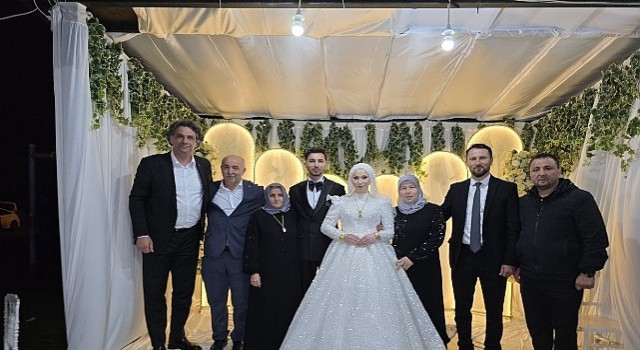 Kocamandan Yağmur Altında Horon