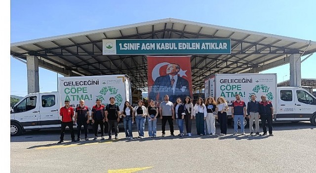 Öğrenciler kapı kapı dolaşılarak halka çevre bilinci kazandırıyor