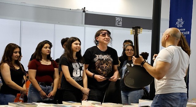 Vatandaşlardan 2. Aydın Kitap Fuarına Yoğun İlgi