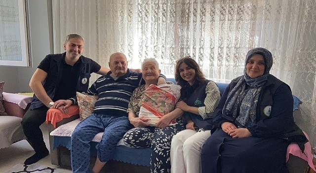 Alo Evlat Sağlık Kulübünden Bayramda Anlamlı Ziyaretler