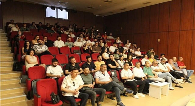 Anadolunun Ezgileri Egede Yankılandı