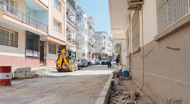 Balçovada park yenileme ve çevre düzenleme mesaisi