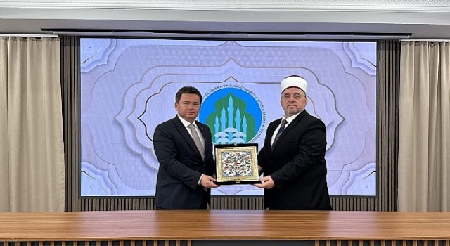 Başkan Aydından Kosovada ziyaretler